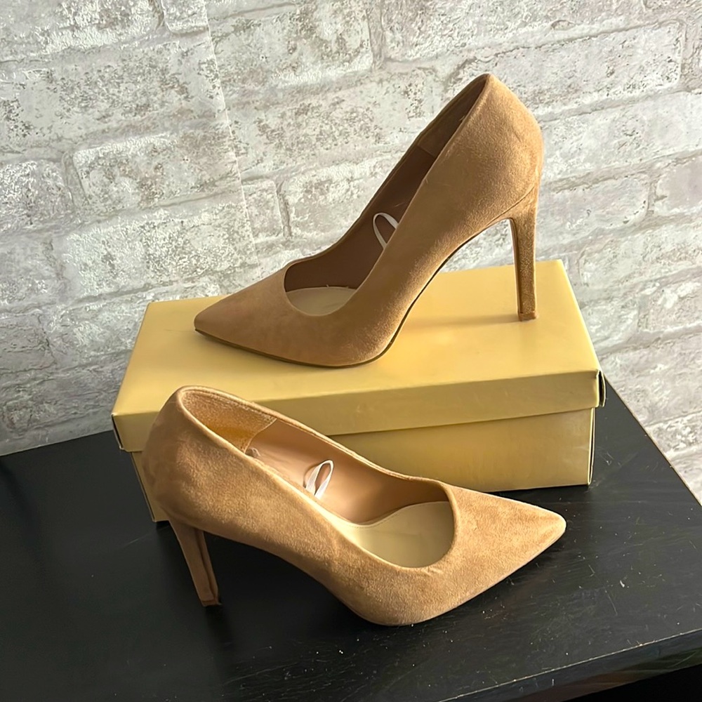 Forever 21, Tan size 7